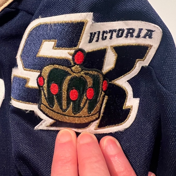 Kids SP Victoria Salmon Kings ECHL Canada Hockey Jersey S/M - Picture 6 of 8